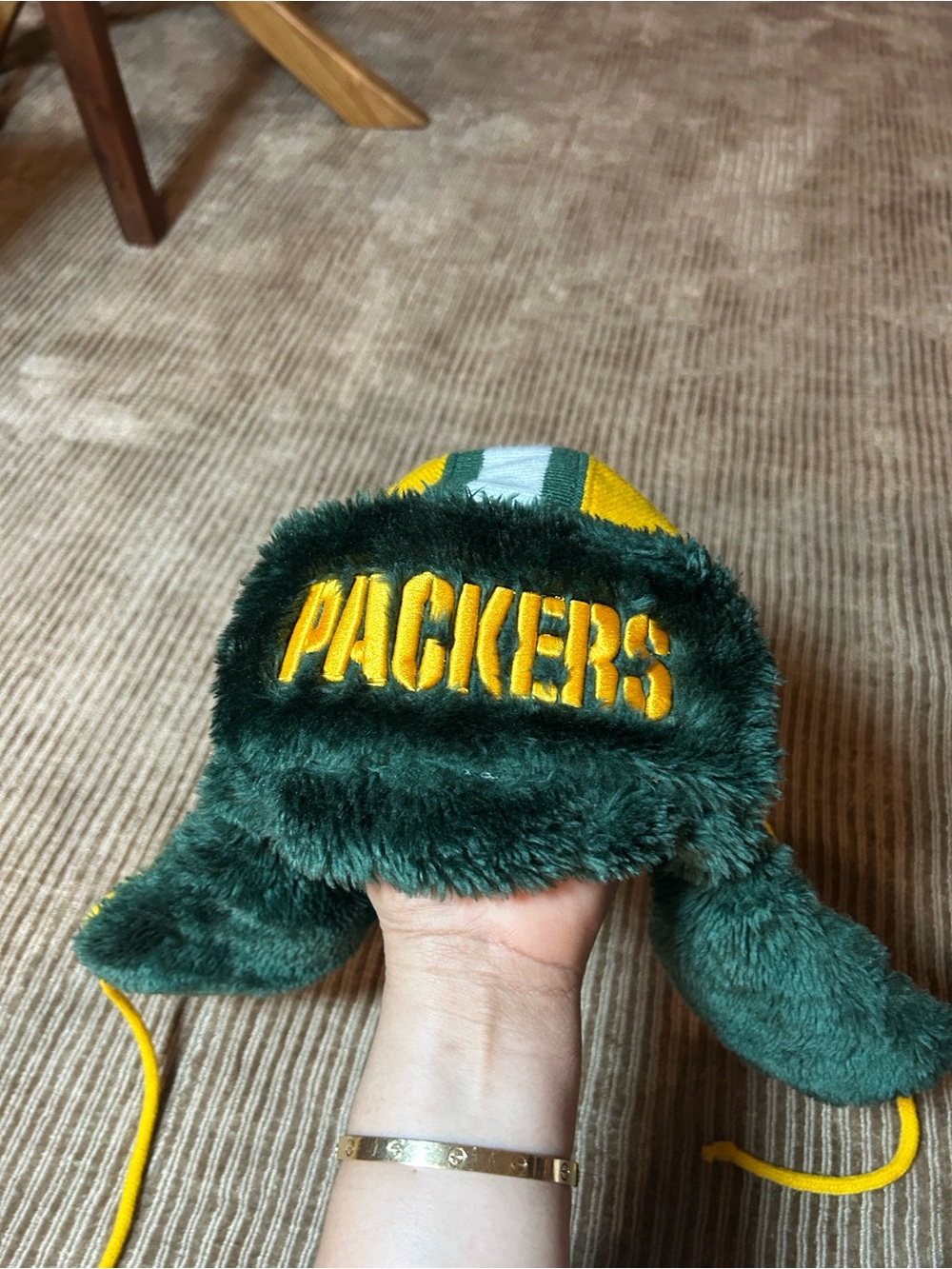 New Era Green & Yellow Packers mens Gold Helmet Head Plush Trapper knit Hat OS